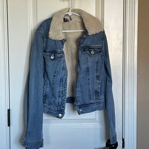 Divided women’s size 2 lined denim jacket